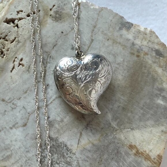 VTG Sterling Silver 925 1.5" Etched Filigree Puffy Heart Pendant Necklace 24” - Picture 4 of 16